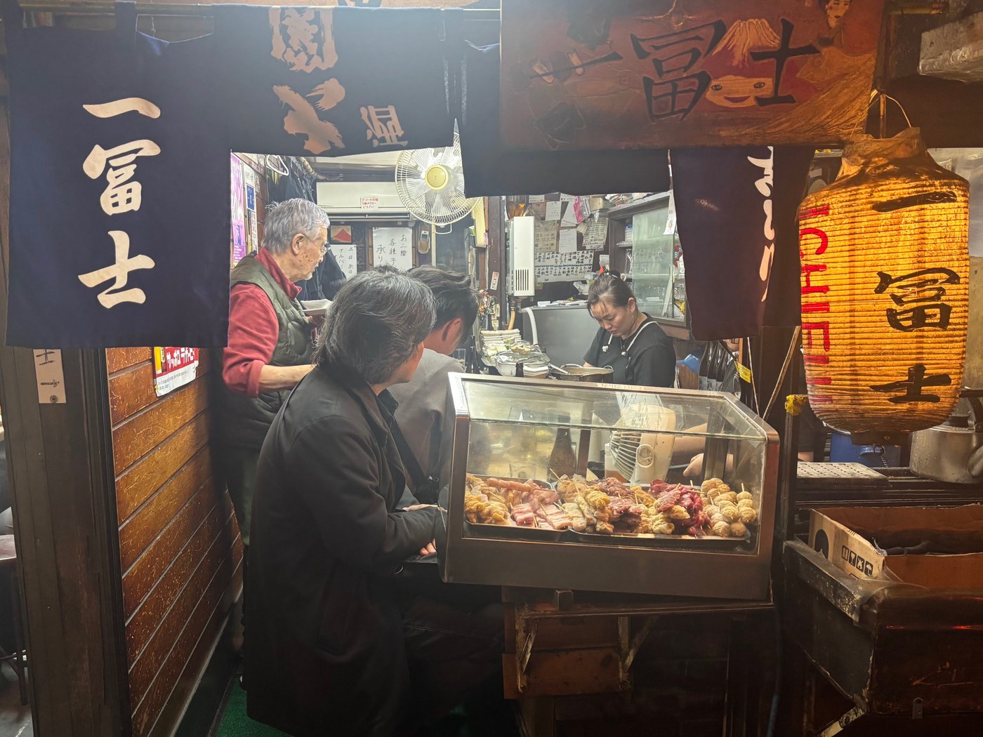 Tokyo Cyberpunk Streets
